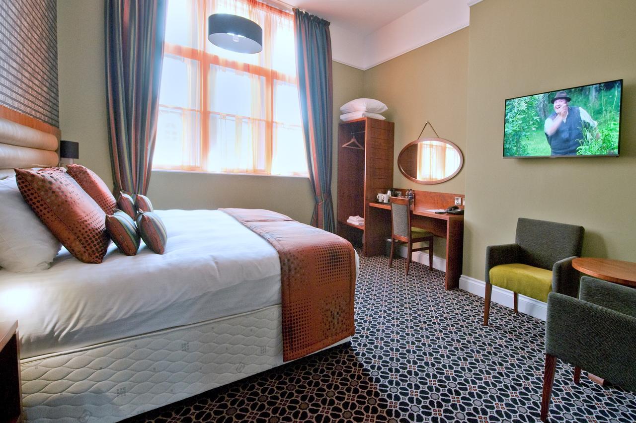 The Last Post Wetherspoon Hotel Southend-on-Sea Exteriör bild